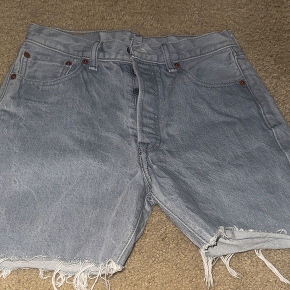 Levi’s shorts - Picture 2 of 5